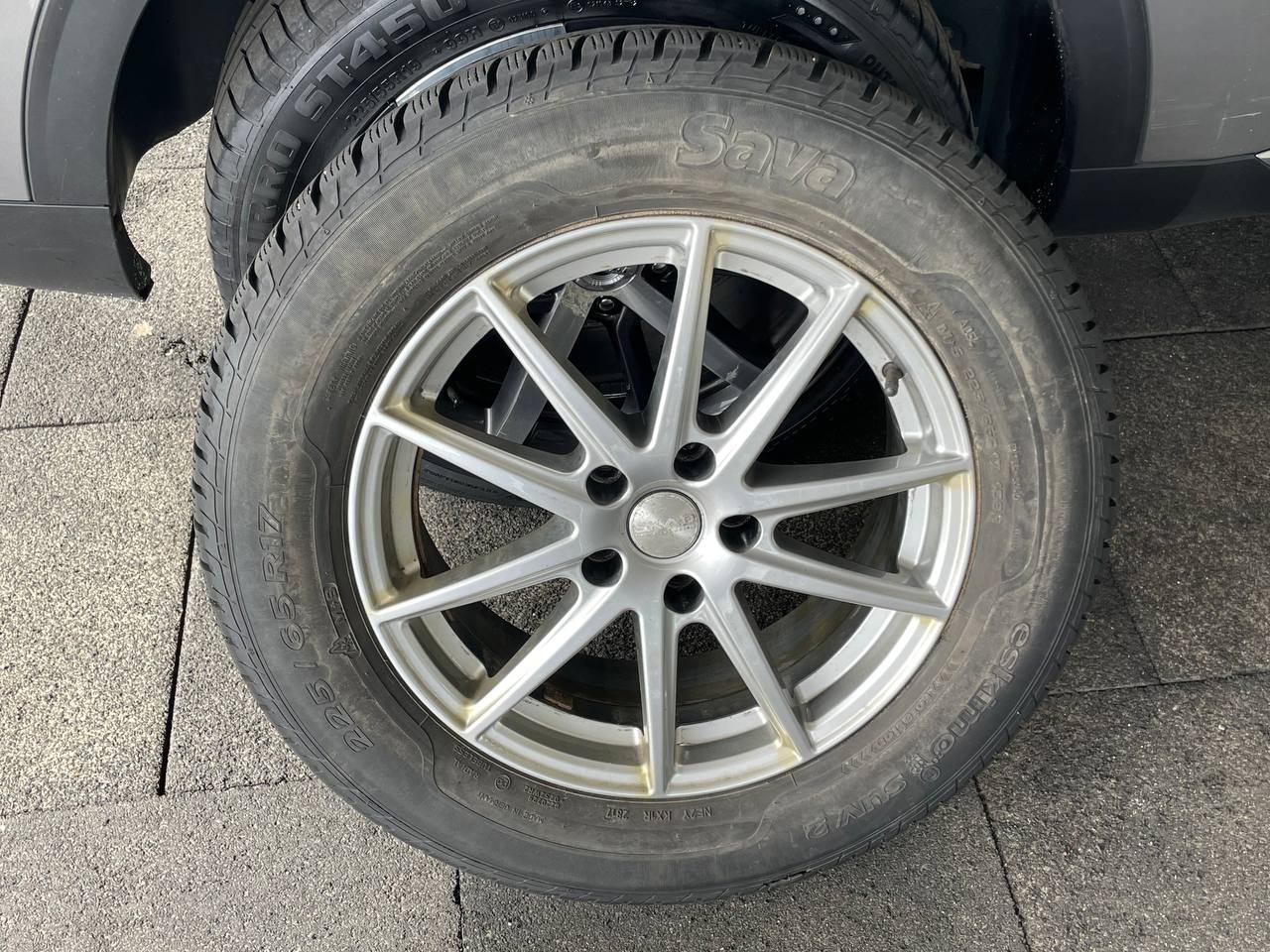  F7x