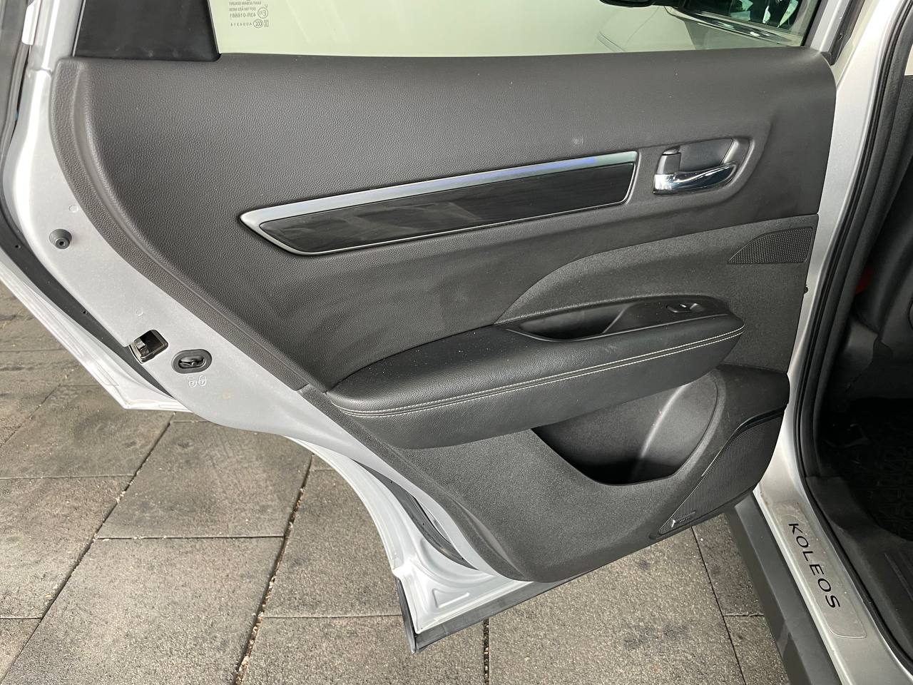  Koleos