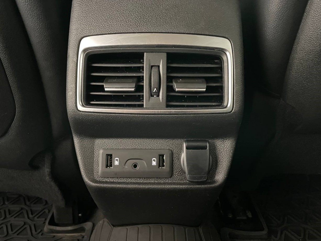  Koleos