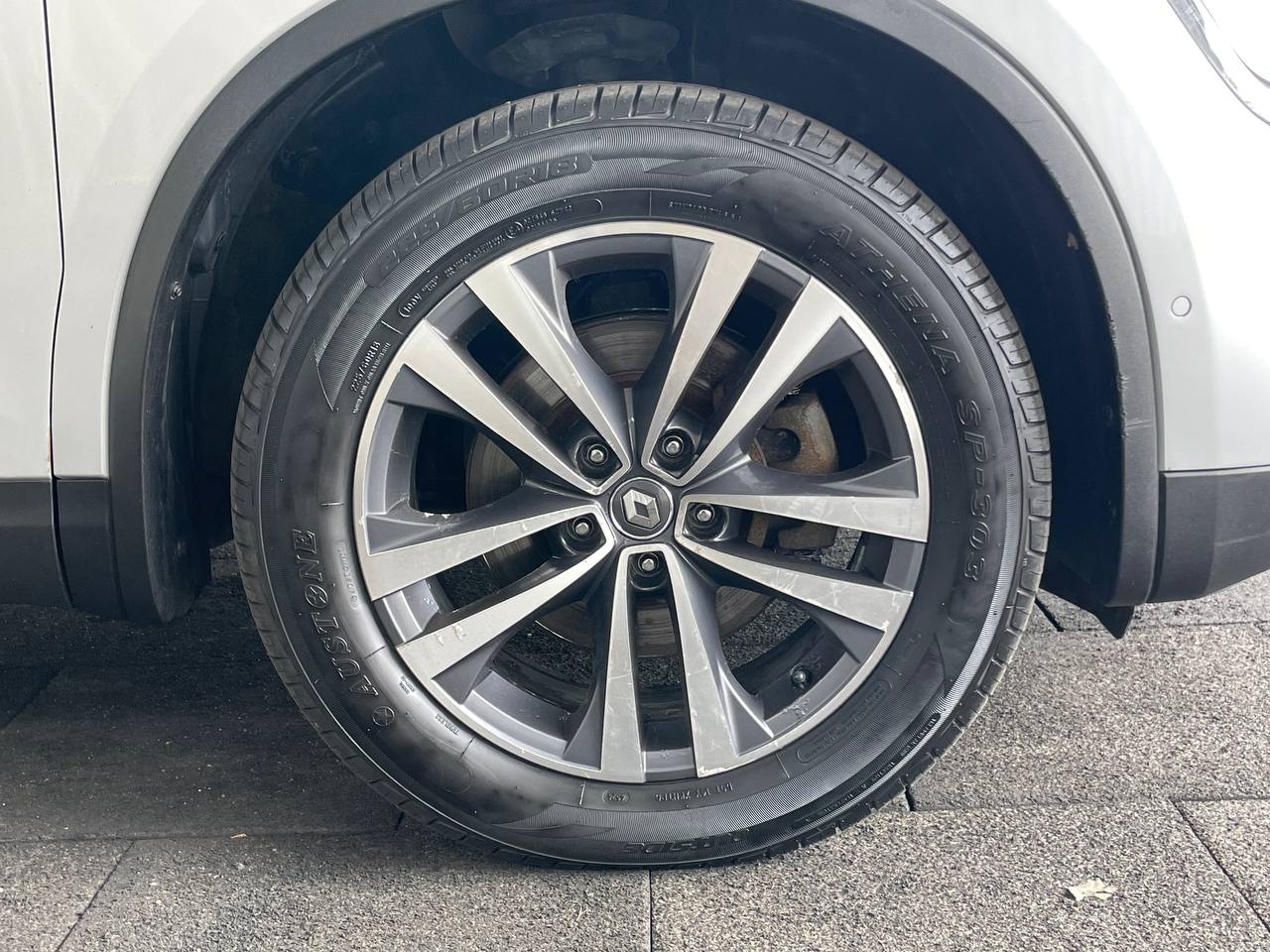  Koleos