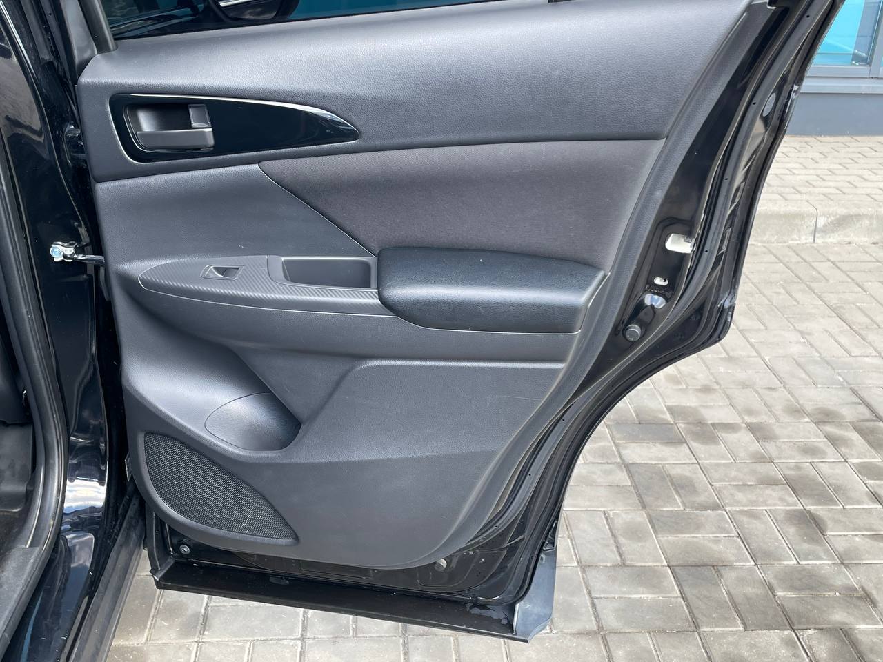  Eclipse Cross