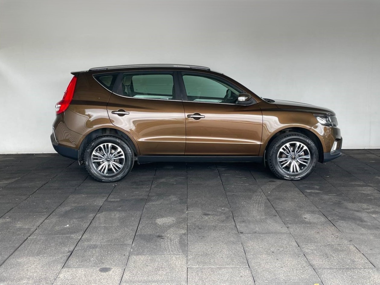  Emgrand X7